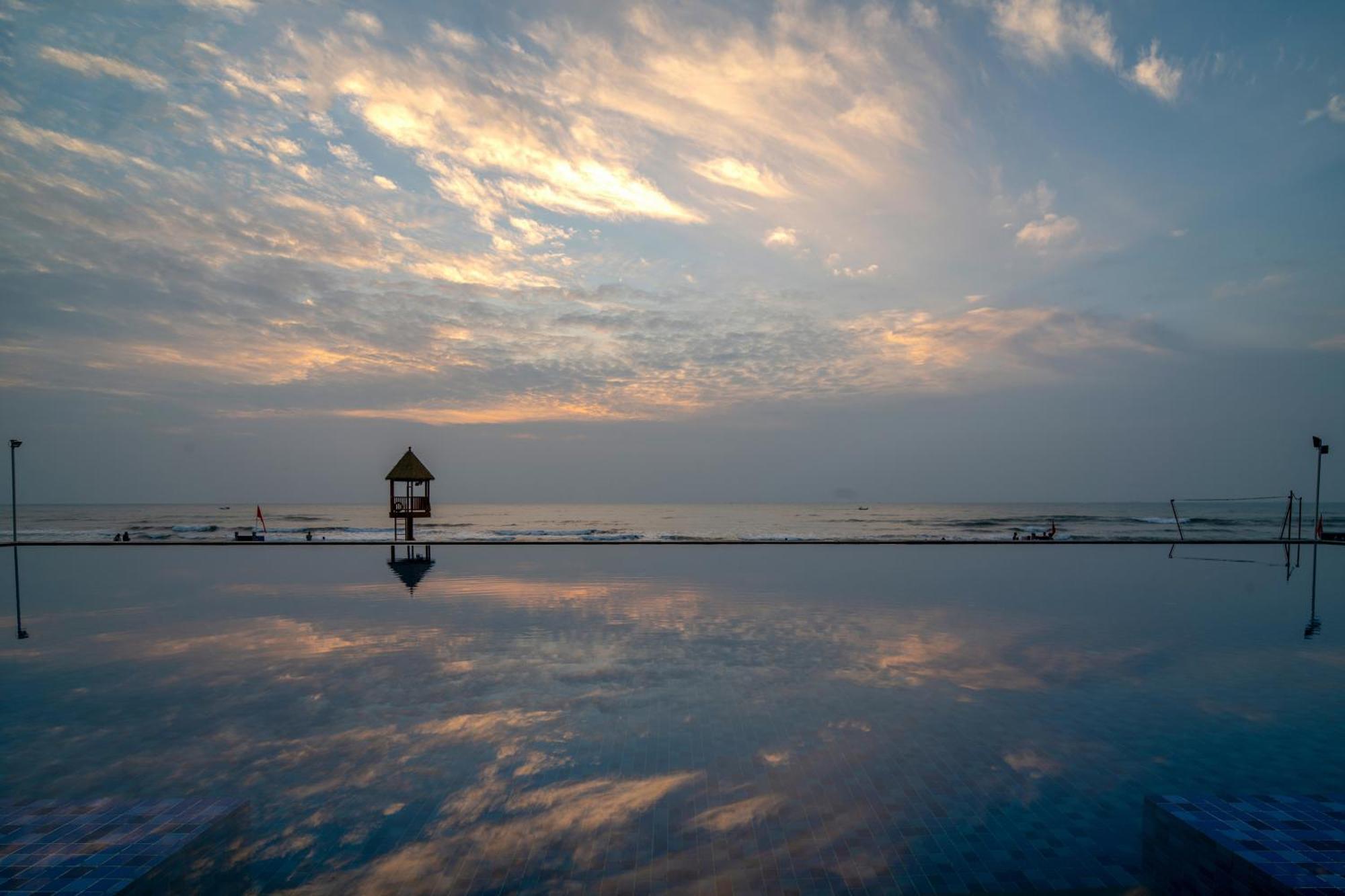 Howard Johnson Sandalwoods Resort Huizhou Huidong Eksteriør billede