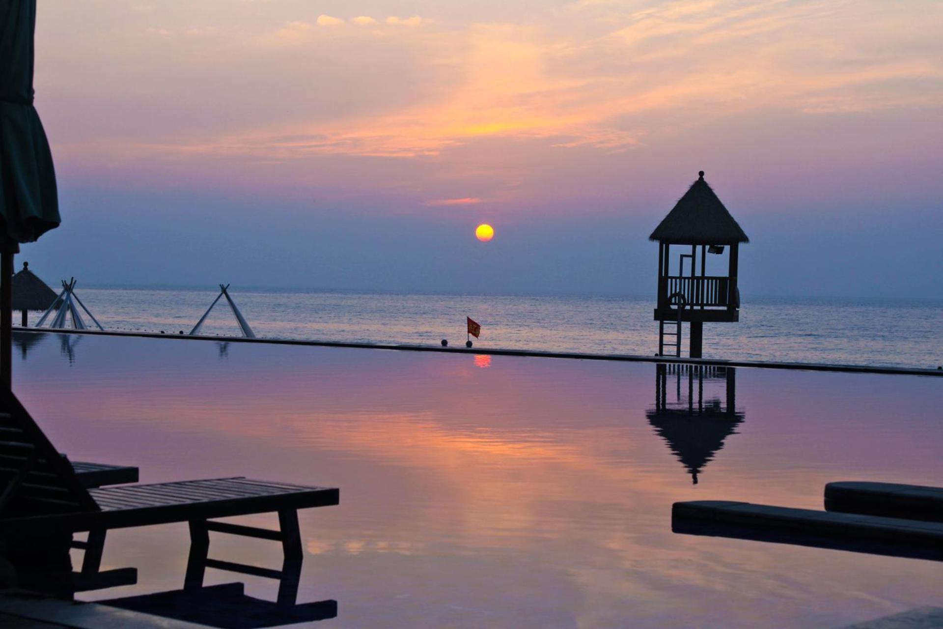 Howard Johnson Sandalwoods Resort Huizhou Huidong Eksteriør billede